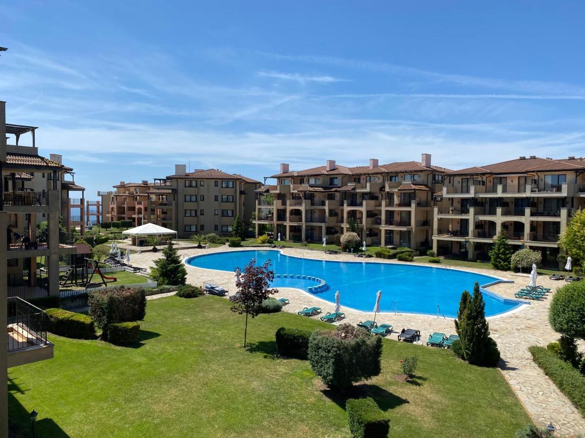 Sea View & Infinity Pool Apartments In Kaliakria Resort Balchik Exterior photo