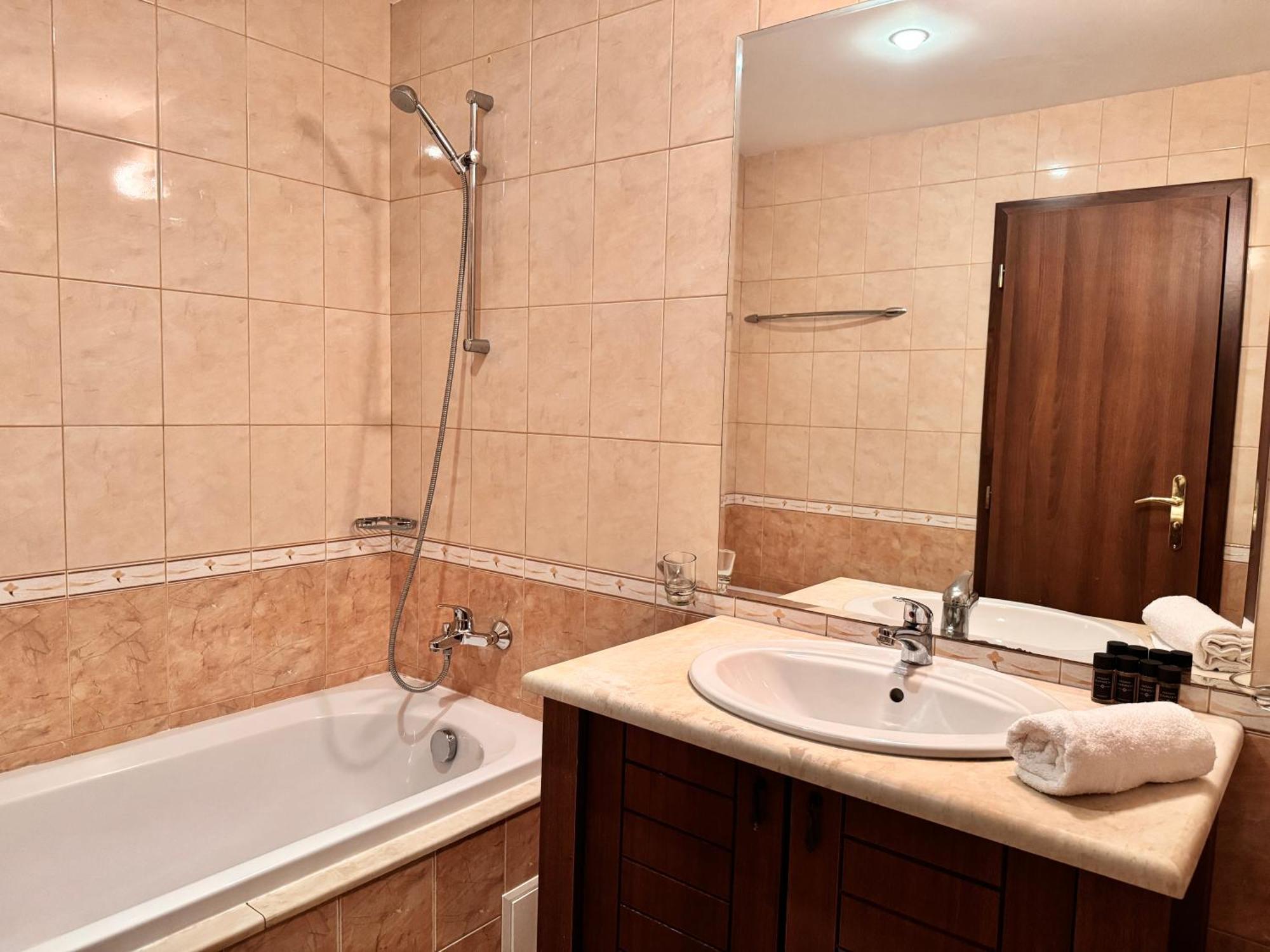 Sea View & Infinity Pool Apartments In Kaliakria Resort Balchik Exterior photo